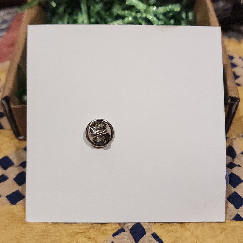 Teeth Pin - Picture 4 of 4